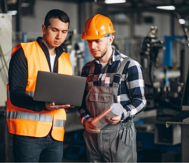 Proficircle | Industrial workers using digital solutions